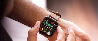 Apple Watch十年：从“美丽废物”到“救命神器”，新健康功能一再推迟