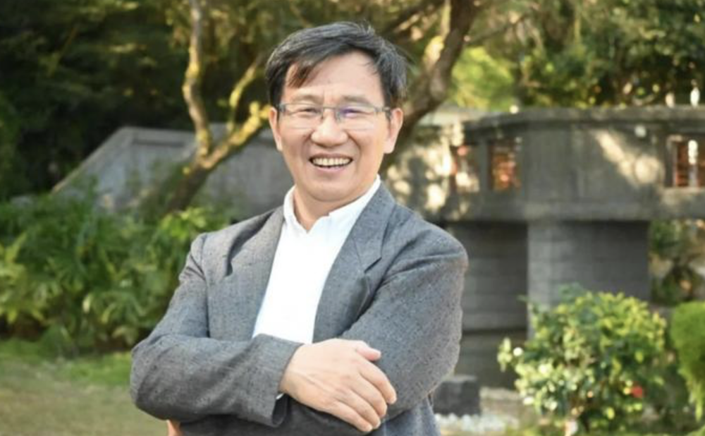 港股无人矿卡第一股诞生！大疆教父李泽湘敲钟，红杉百度联手押注
