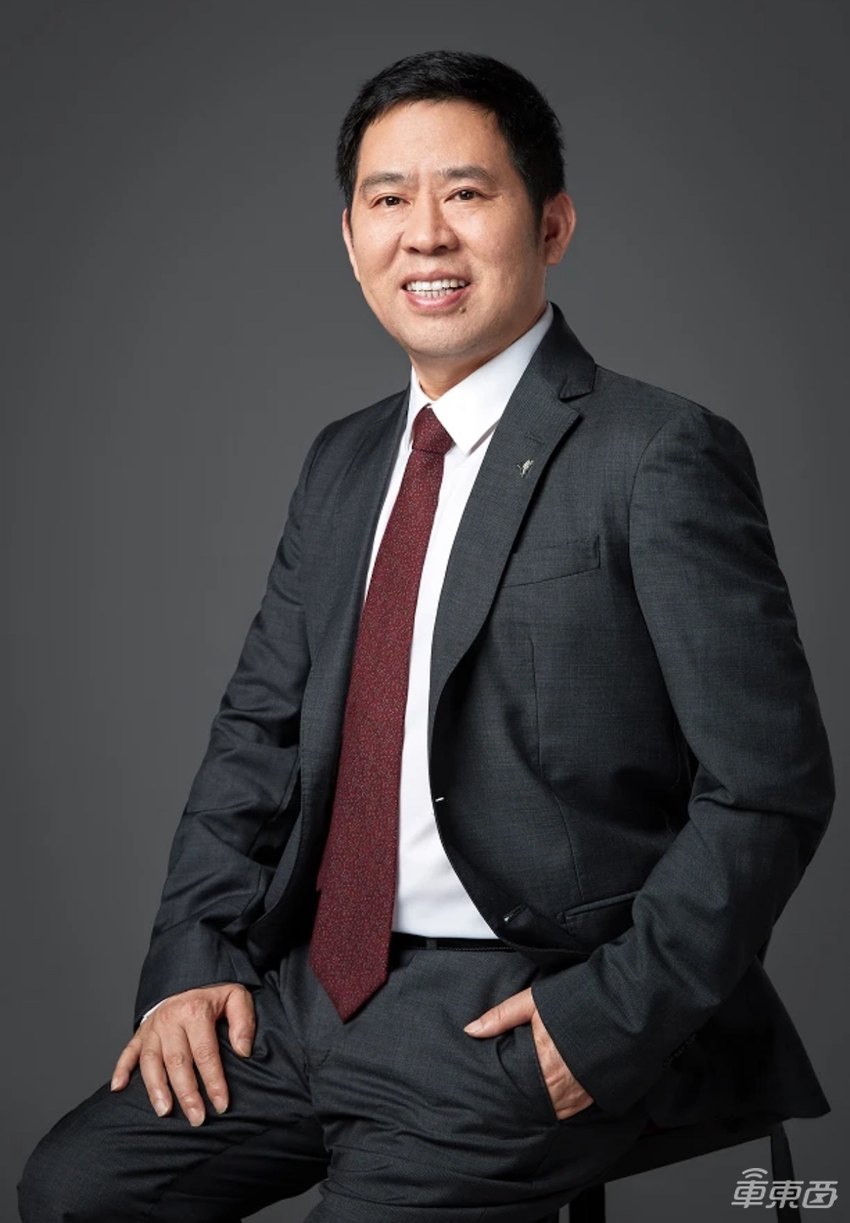 突发，哪吒官网无法打开！刚被冻结10亿股权，北京门店改销其他品牌