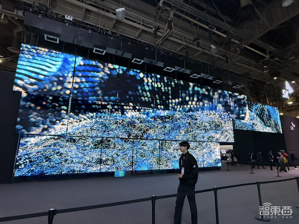 暴走4万步逛遍CES2025:十大方向最火,中企已上牌桌,万物皆可AI