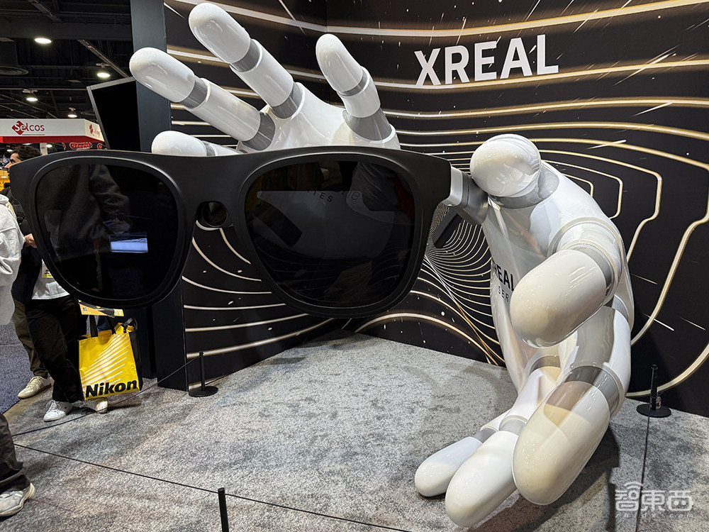 暴走4万步逛遍CES2025:十大方向最火,中企已上牌桌,万物皆可AI