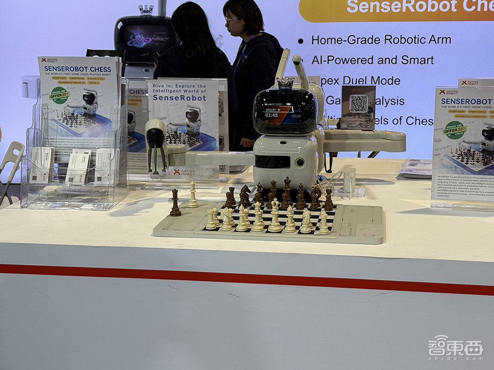 暴走4万步逛遍CES2025:十大方向最火,中企已上牌桌,万物皆可AI
