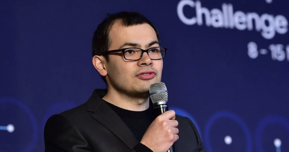 谷歌DeepMind CEO谈AGI愿景：十年内成为现实，因安全问题彻夜难眠