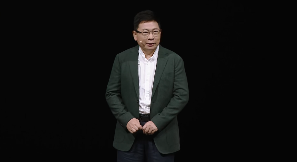 华为系首款旅行车30.98万开卖！余承东朝百万销量发起冲锋，北汽董事长现场表决心
