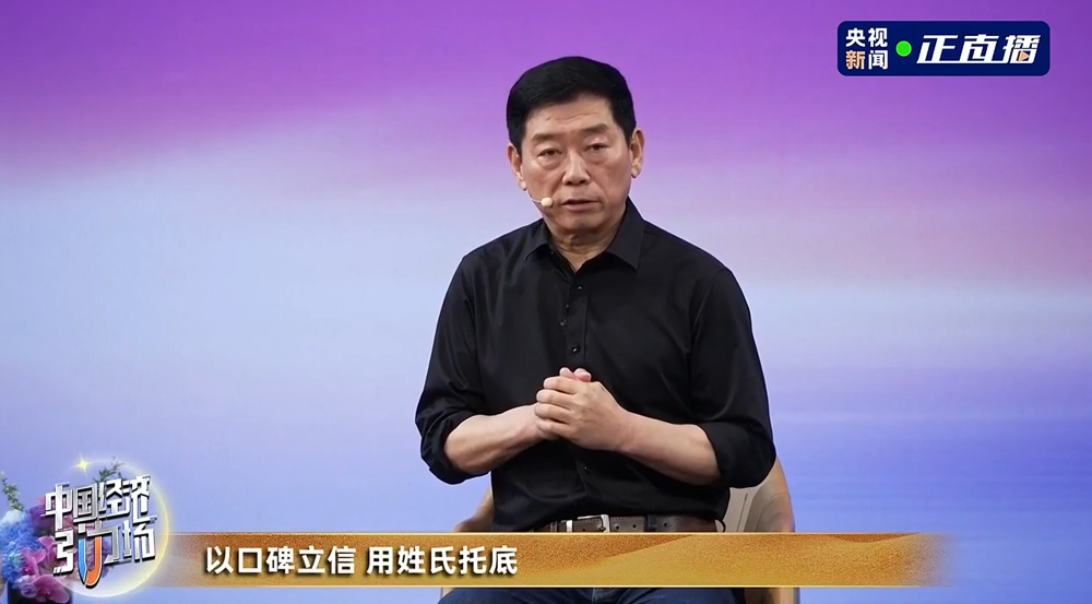 魏牌V9X 34.98万起售！全系搭载2.0T四驱混动架构 ，智驾VLA大模型上车