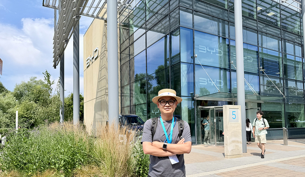 国仁对话李云飞葛洪德：比亚迪英伦启示录