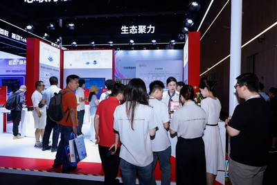 光合组织会战WAIC：十万卡满载而来，开放计算生态集体跃迁