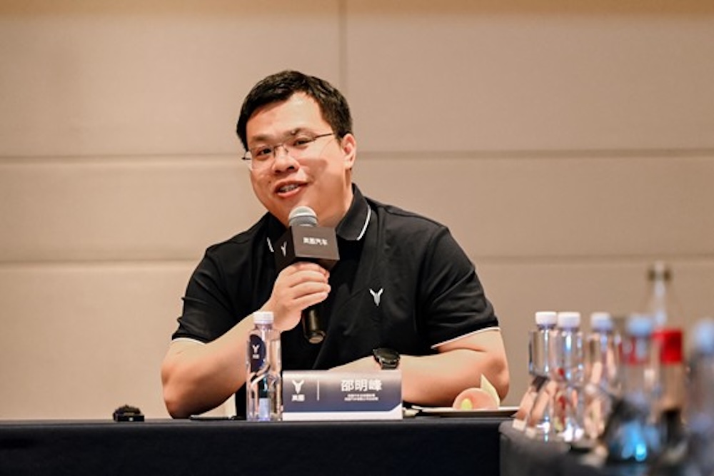 三天车圈吵翻了：车企该怎么与华为合作？两家车企四大品牌回应