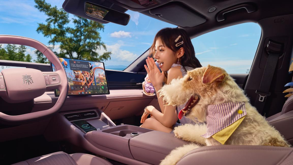 9.99万元起！比亚迪秦MAX上市，超级智能体“迪迪虾”上车