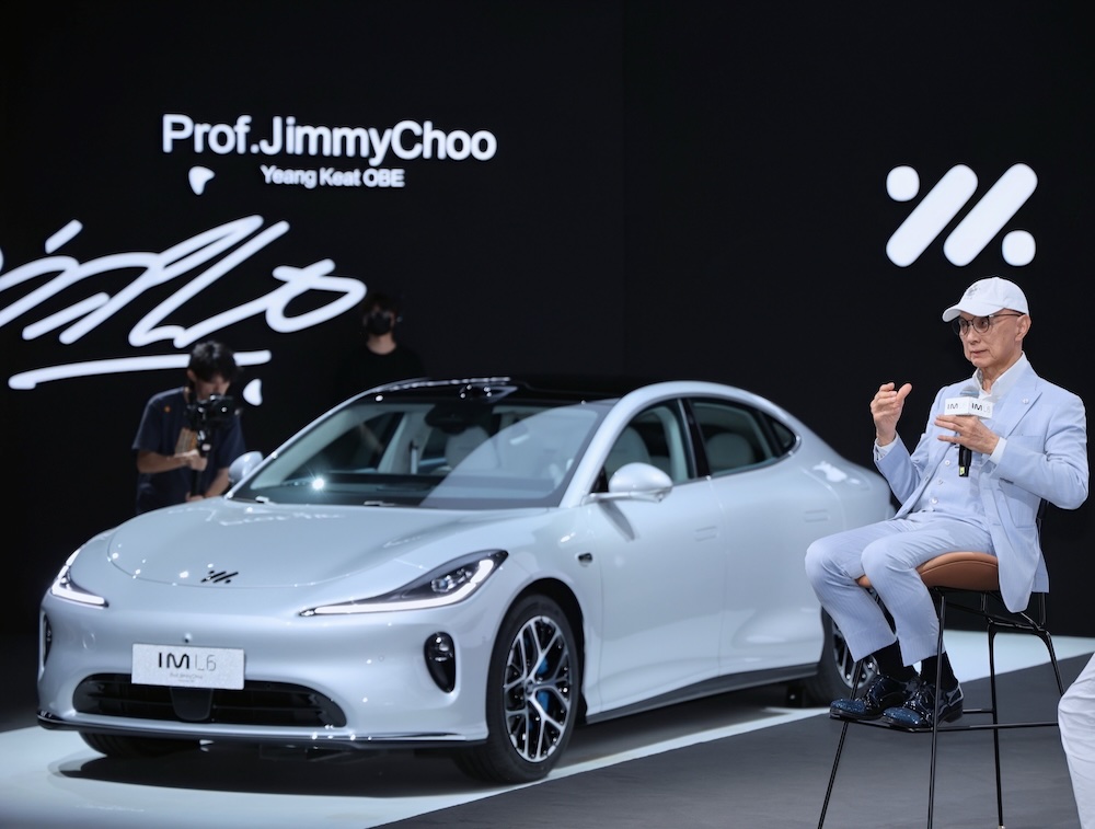 预售21.99万起！新一代智己L6标配全线控底盘，800V平台最高续航850km